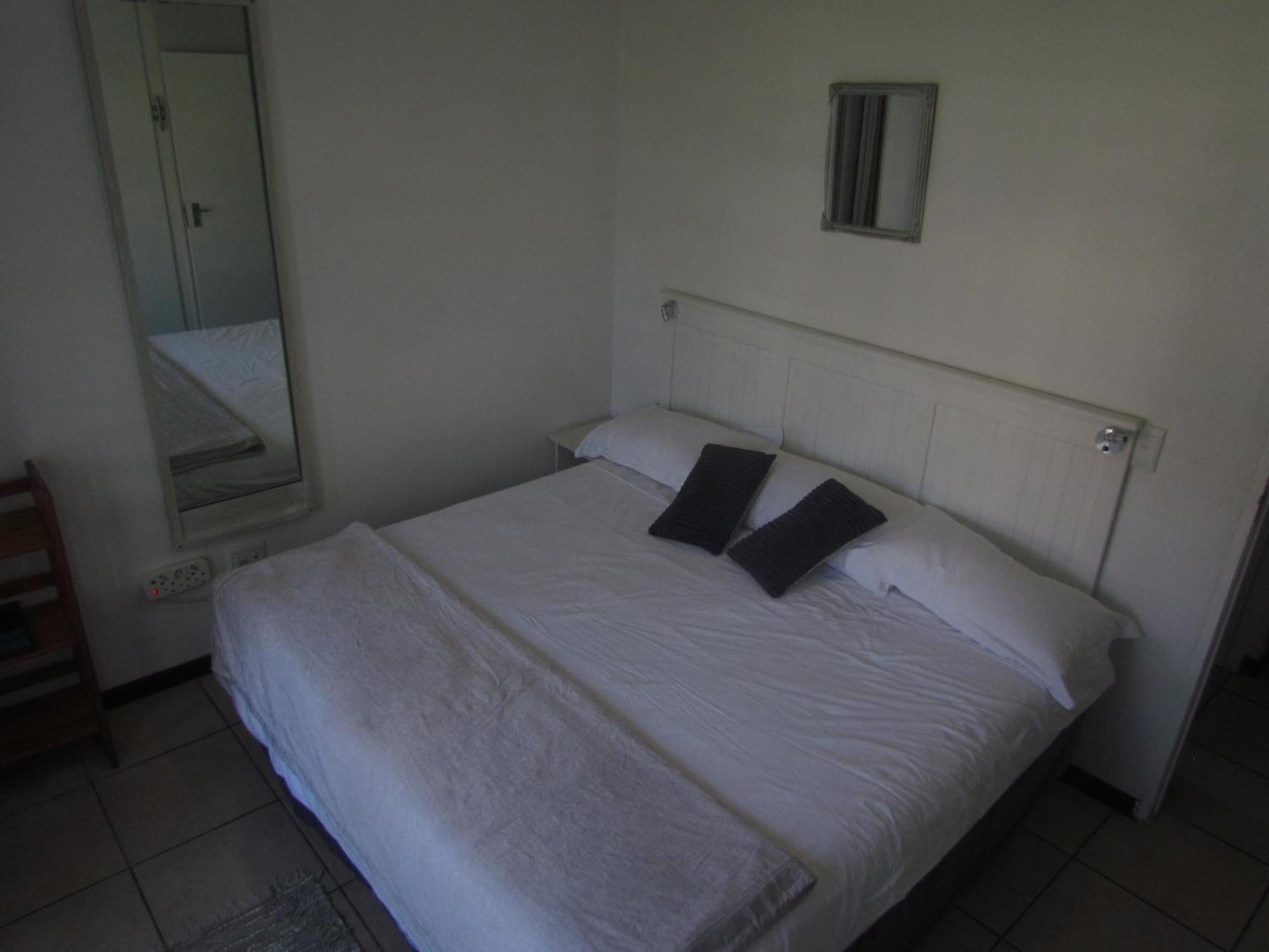 Santini Lace Self Catering Unit Плеттенберг-Бей Экстерьер фото